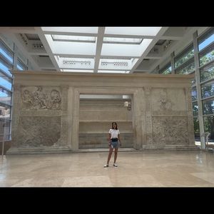 Meet your Posher, Kristina